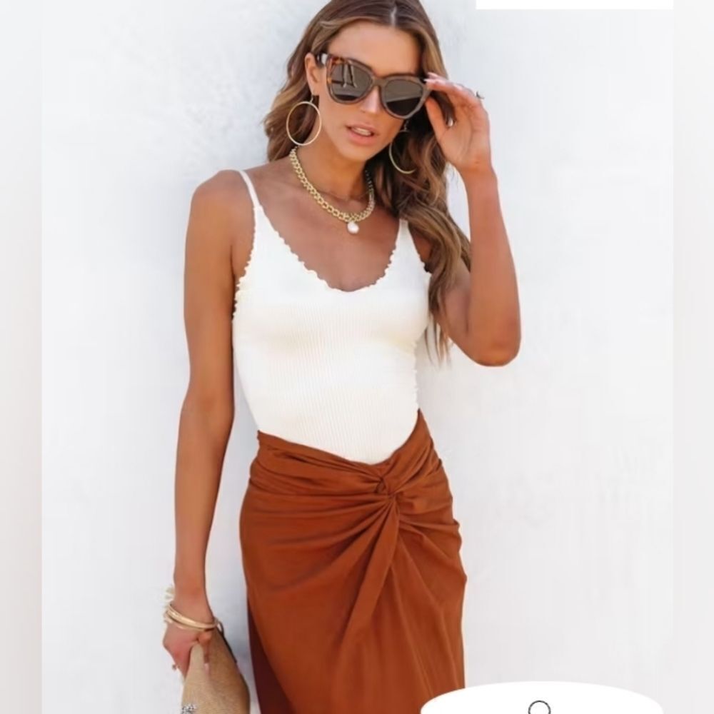 NWT - Cream Ribbed Lettuce Tank